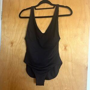 Londre The Minimalist Swimsuit. Size M. Black